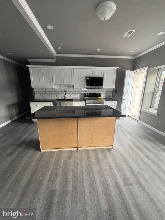 Foto del edificio - 2025 N 62nd St