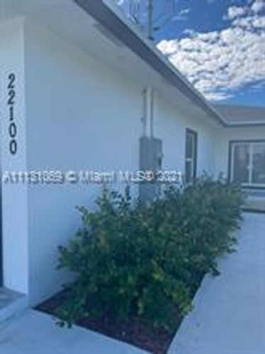 Foto del edificio - 22100 SW 122nd Ave