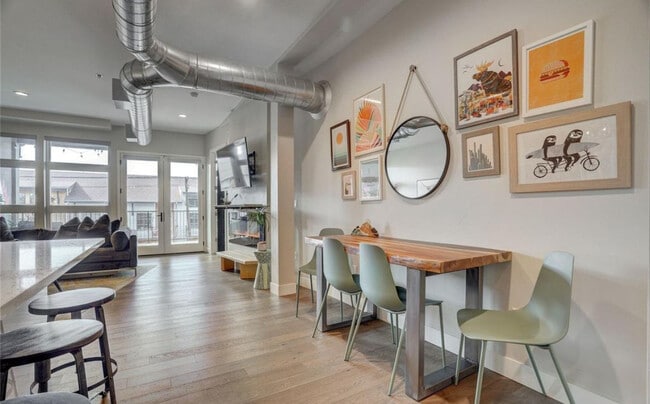 Foto del edificio - 3198 Blake St