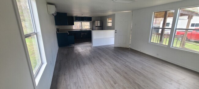 Foto del edificio - 11440 Underwood St