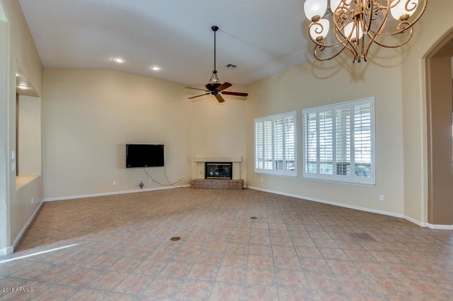 Building Photo - 6602 E Gelding Dr