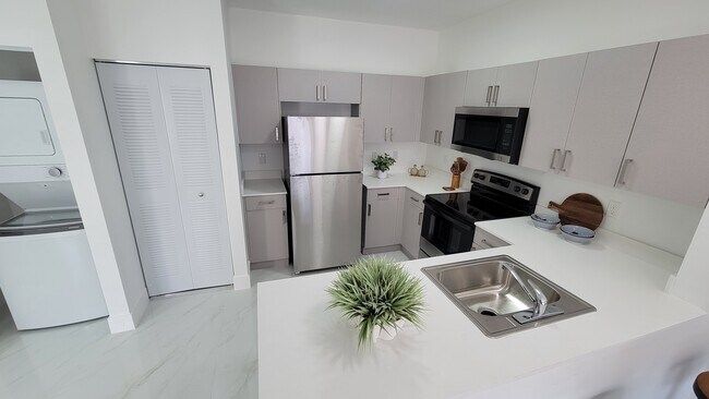 Foto del edificio - 1380 W 30th St