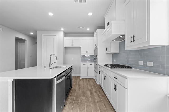 Building Photo - 1209 Lavinola Ln