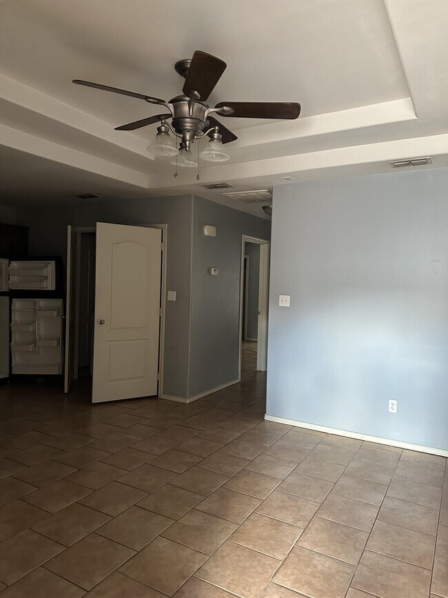 1805 Oasis Dr Unit 2, Mission, TX 78572 Room for Rent in Mission, TX