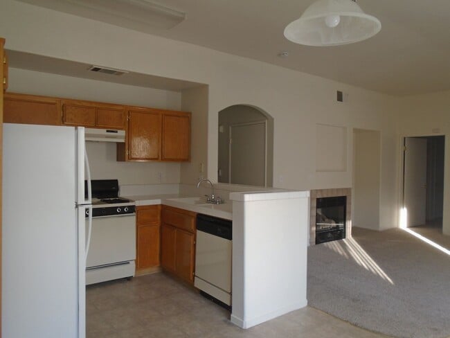 Foto del edificio - 4318 Pebble Creek Dr