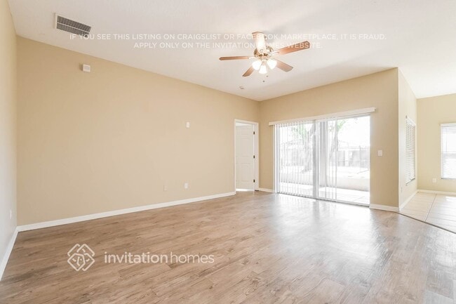 Foto del edificio - 1458 Stoneywood Way