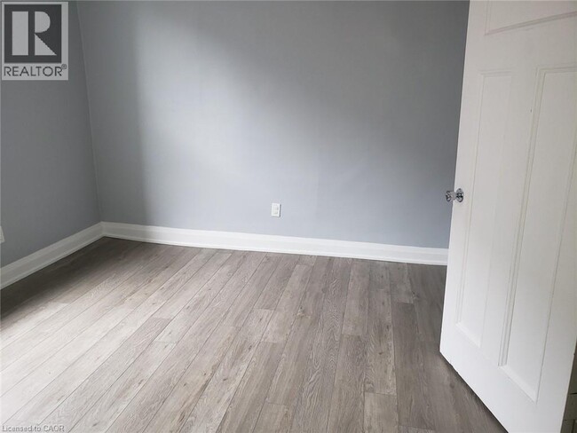 Building Photo - 95 Cayuga St