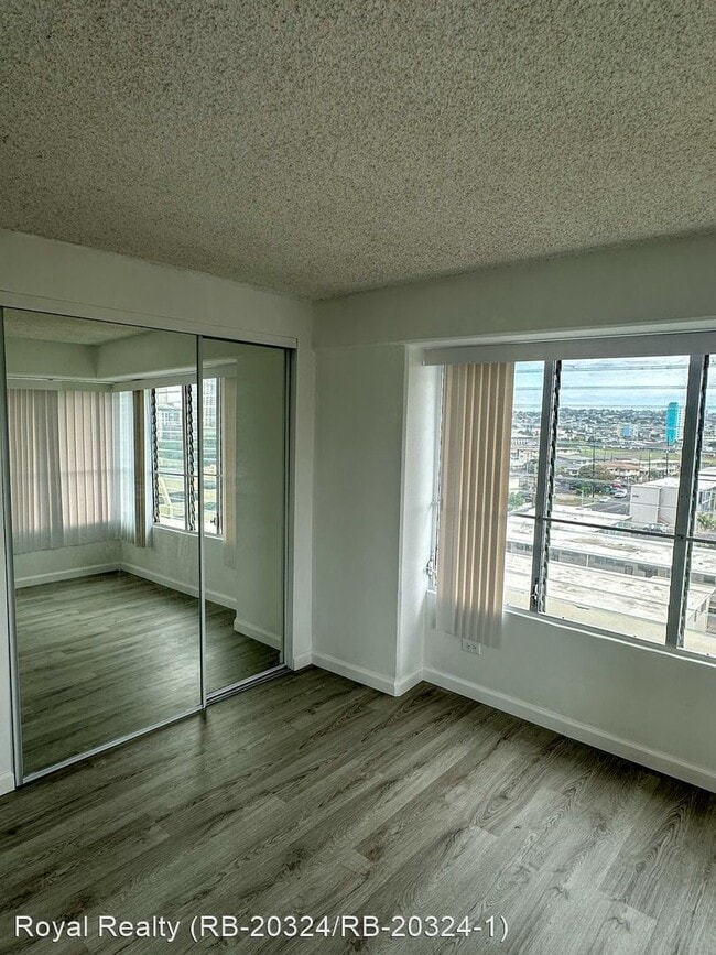 Building Photo - 2 br, 2 bath House - 2525 Date Street #801