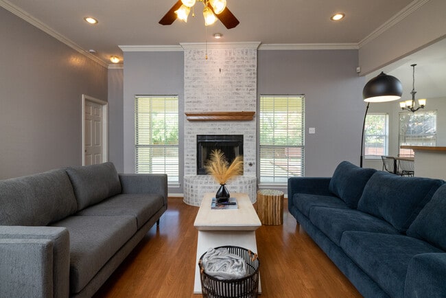 Photo - 2524 Coffey Dr House