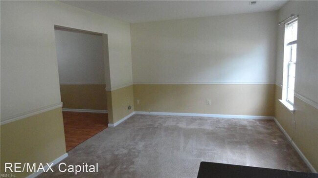 Building Photo - 4 br, 2.5 bath House - 525 GREAT PARK DRIVE