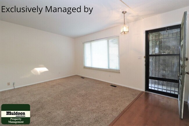 Foto del edificio - Very Nice Three Bedroom Home with Garage Included! in the Broadmoor Area!