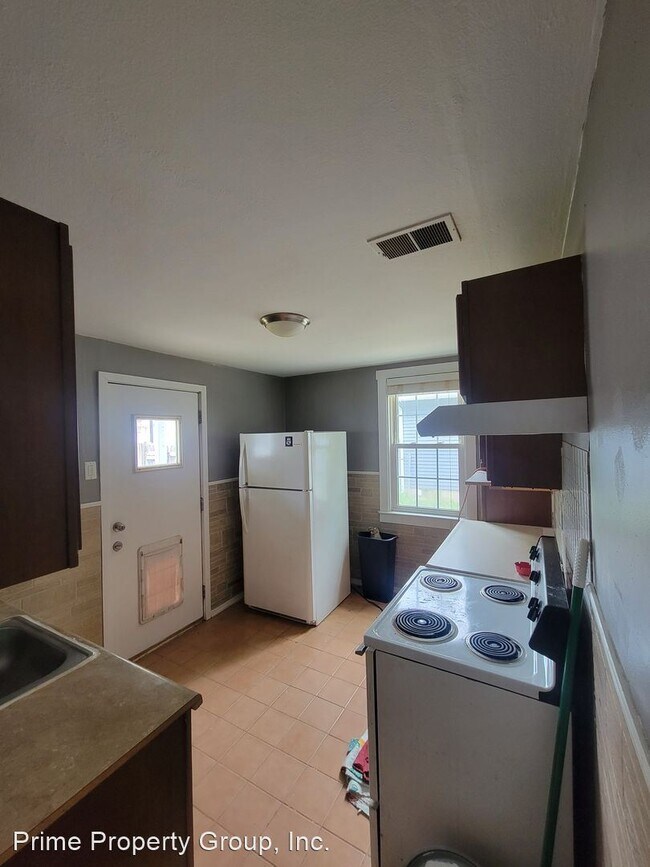 Foto del edificio - 2 br, 1 bath House - 903 Foley Ave