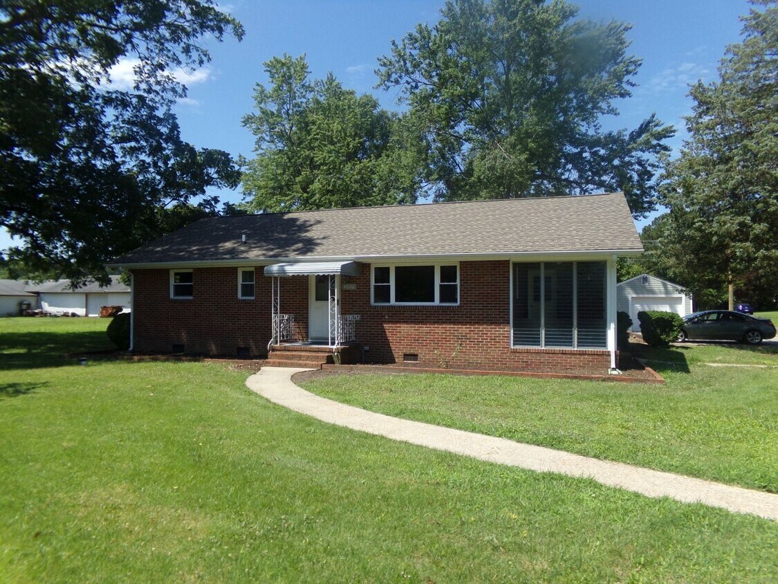 Primary Photo - 3 Bedroom in Prince George County