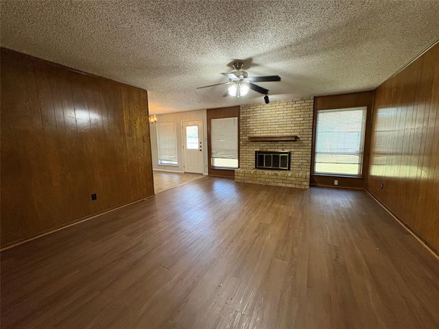 Foto del edificio - 2603 Nelwin Pl