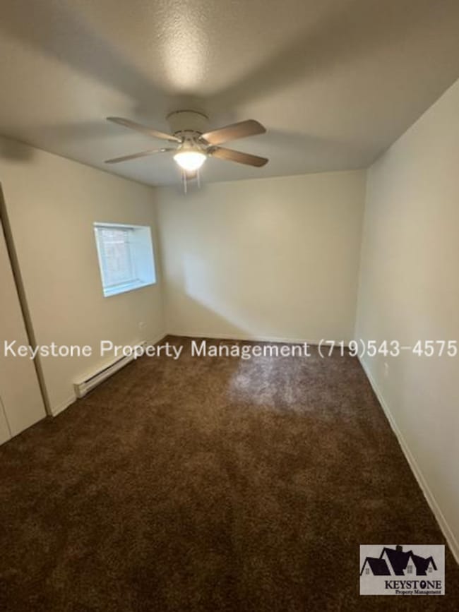 Building Photo - $400 OFF - Move In Special!  2 Bedroom/1 Bath Apartment w/ Exterior Entrance - $800/$800