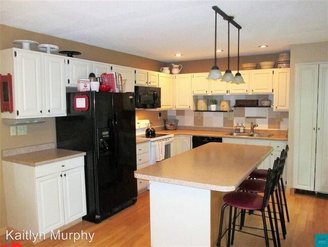 Building Photo - 4 br, 3 bath House - 4131 Colorado Street