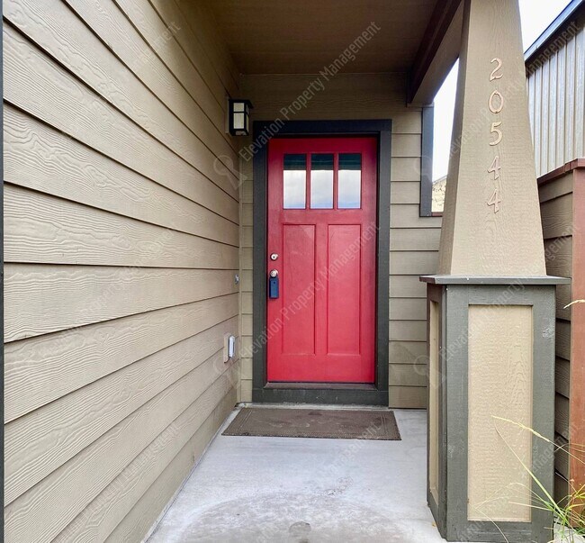Foto del edificio - 3-BR Craftsman home in NE Bend- Boyd Acres