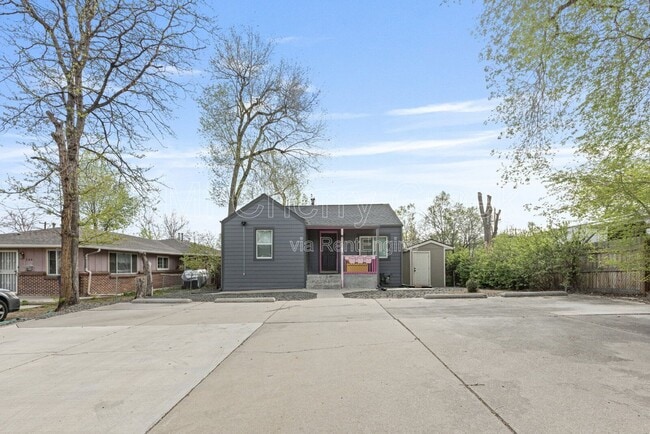 Photo - 156 S Newton St House