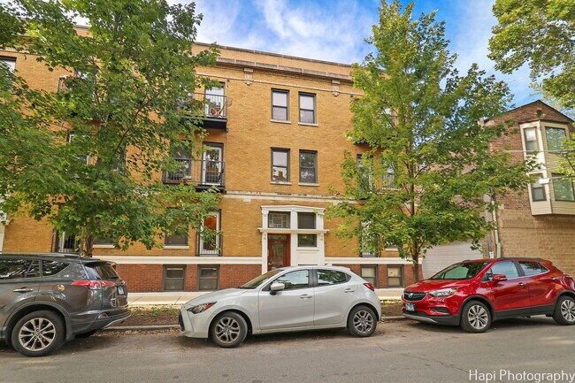 Building Photo - 1952 W Byron St