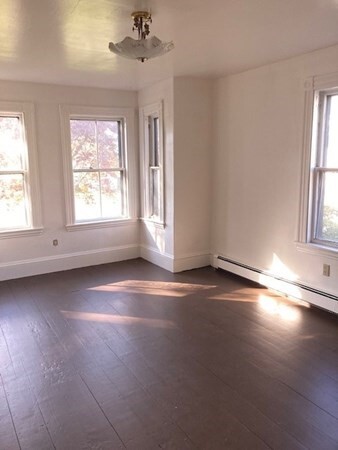 Building Photo - 16 Burroughs St