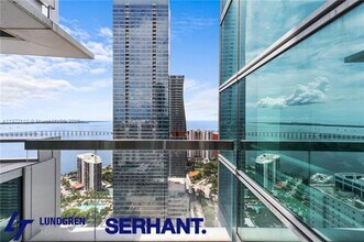 Building Photo - 1395 Brickell Ave