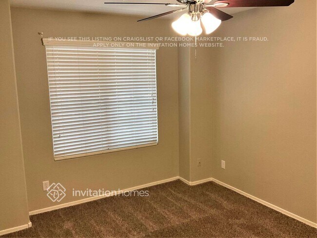 Foto del edificio - 10343 E Emelita Ave