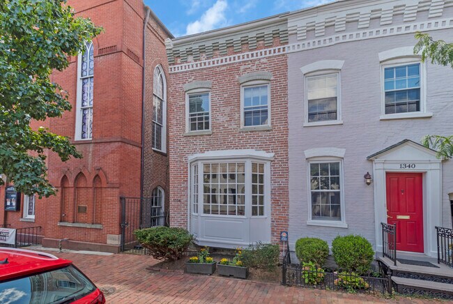 Building Photo - 1338 29th St NW