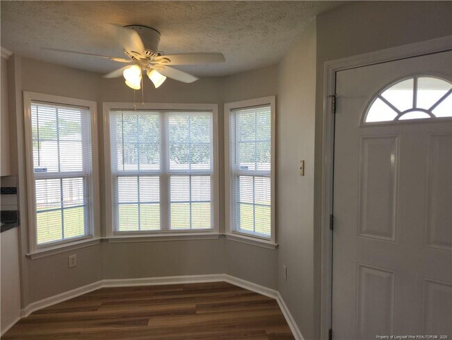 Building Photo - 2527 Cameron Woods Ln