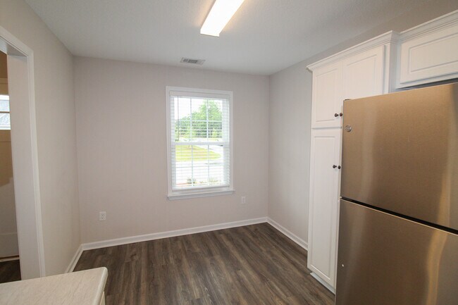 Foto del edificio - 432 Andover Dr