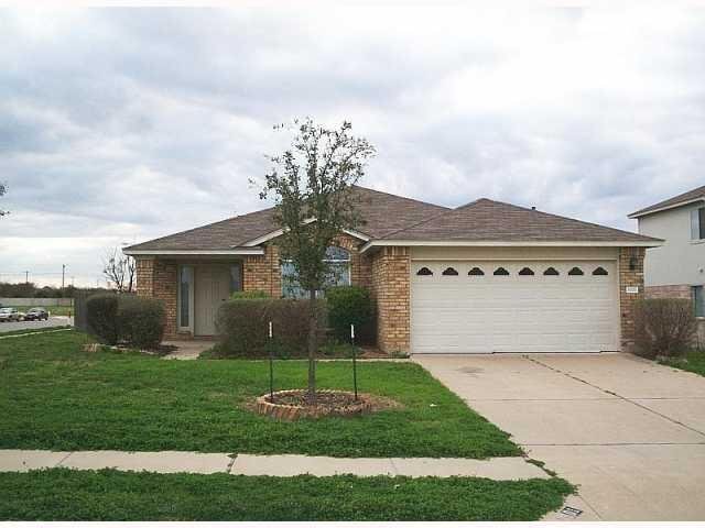 Primary Photo - 1001 Henderson Dr