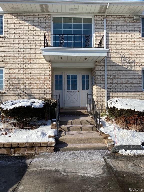 Primary Photo - 42285 Woodward Ave