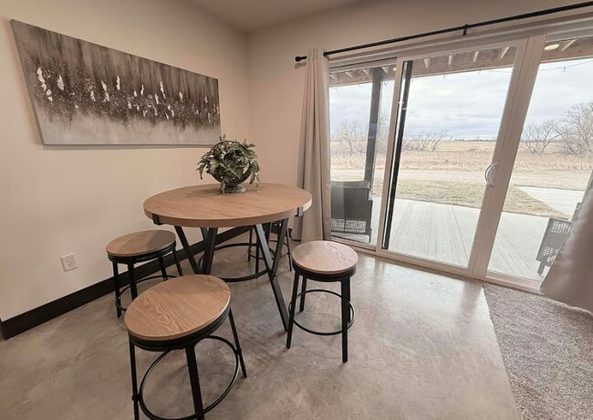 Foto del edificio - 921 Haley