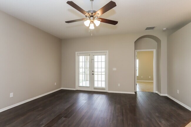 Building Photo - 1510 Mira Lago Cir