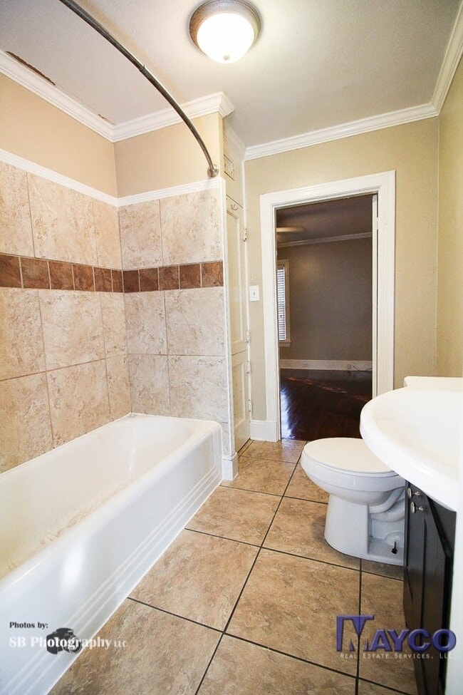 Building Photo - 656 Kirby Pl