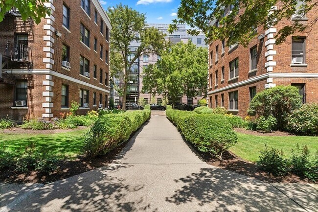 Foto del edificio - 66 Queensberry St