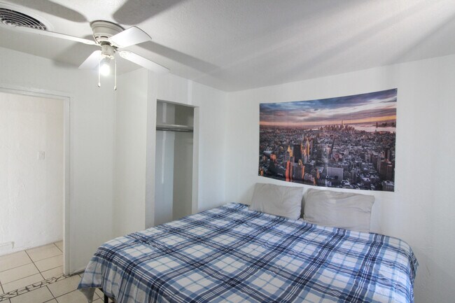 Foto del edificio - 601 N Copia St