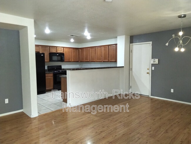 Foto del edificio - 3890 E Jasper Dr