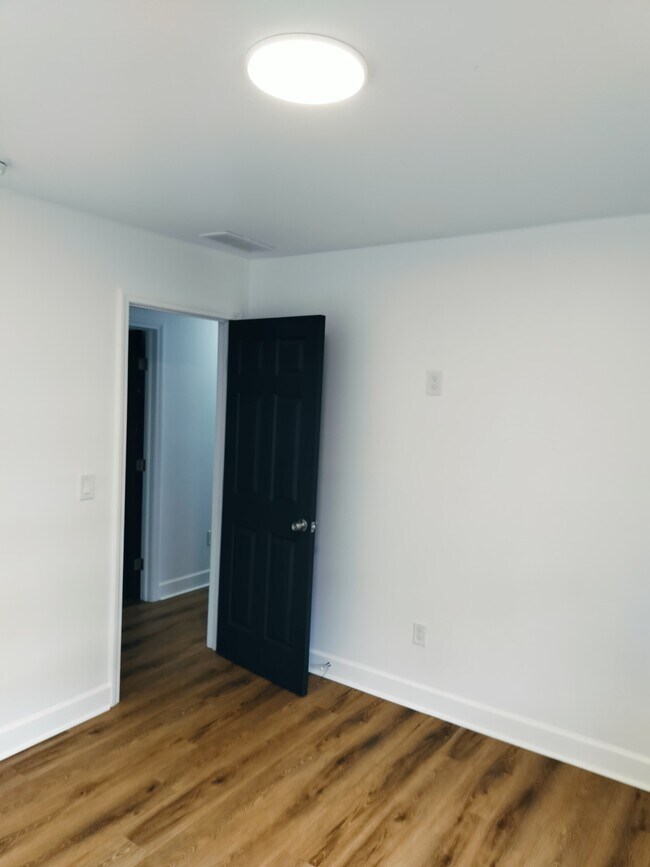 Foto del edificio - 731 N Price Rd
