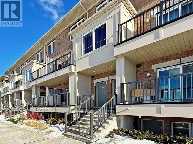 Building Photo - 480 Beresford Path