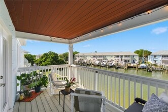 Building Photo - 5162 Salmon Dr SE