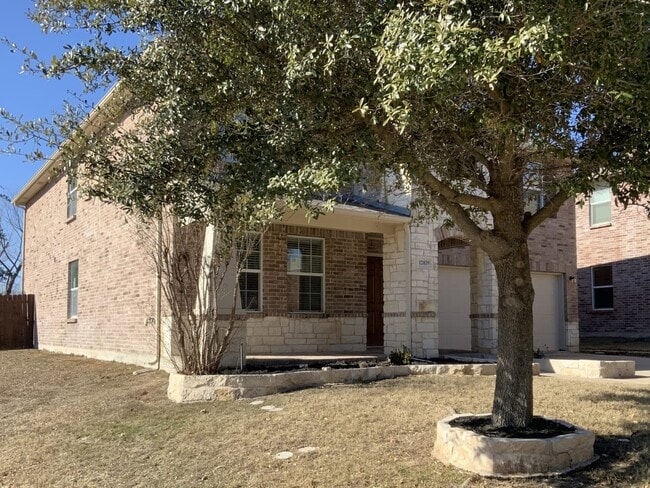 Building Photo - 12839 Balez Dr