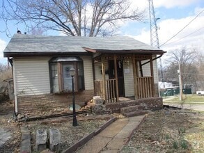 Building Photo - 5475 Janet Ave