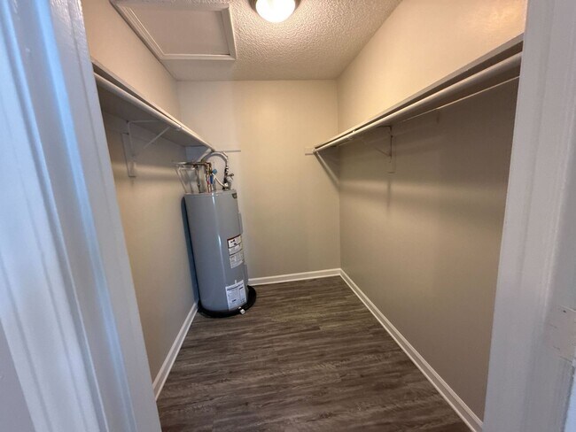 Foto del edificio - 308 Jefferson St