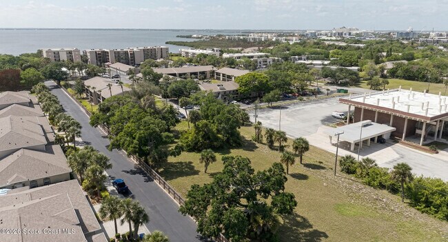 Foto del edificio - 101 Majestic Bay Ave