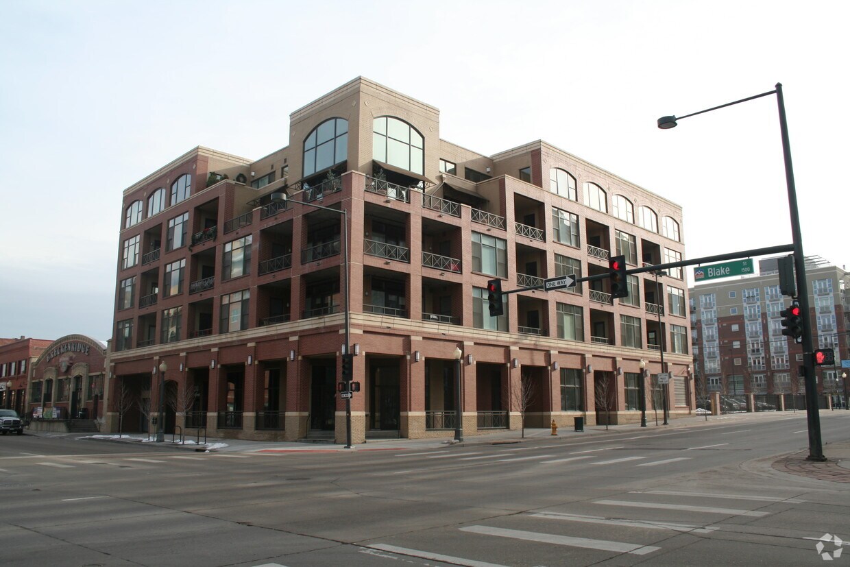 Diamond Lofts Apartments Denver, CO