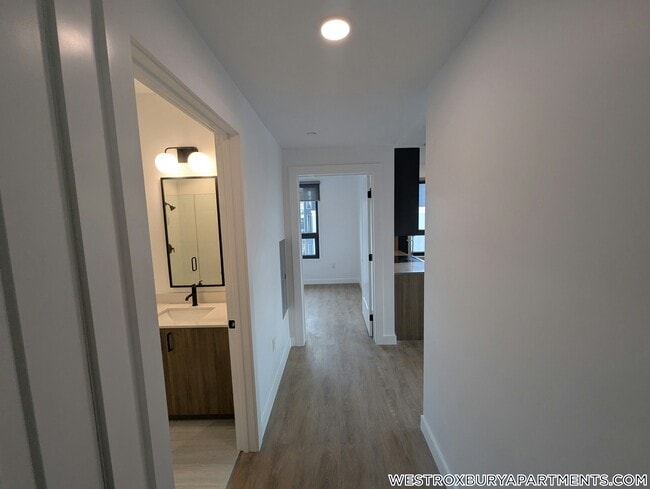 Building Photo - 199 Gardner St