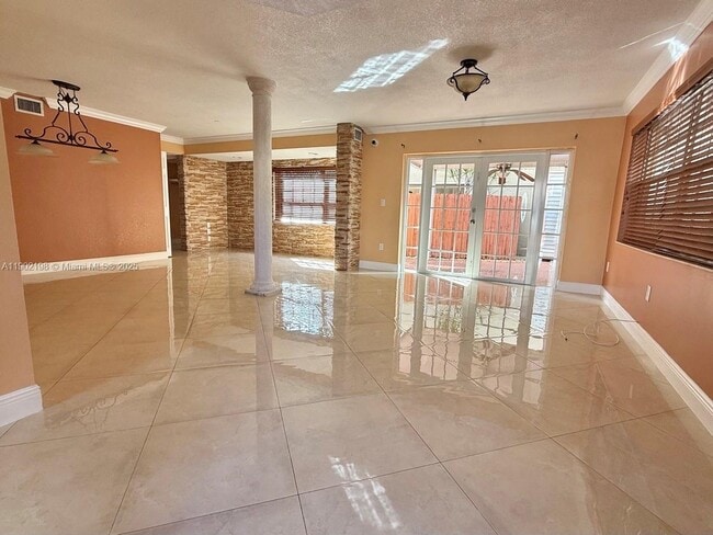 Foto del edificio - 12672 NW 9th Way