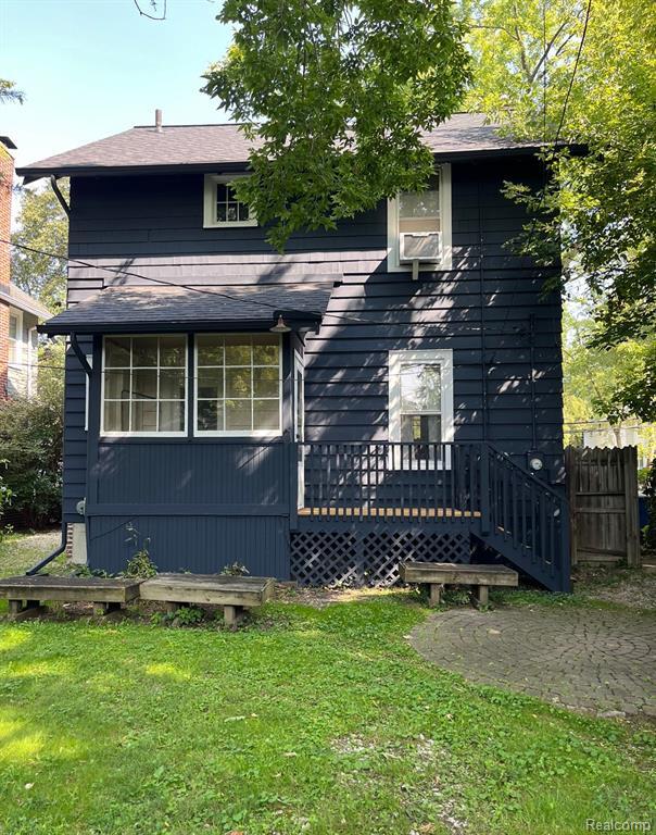 Building Photo - 1124 Granger Ave