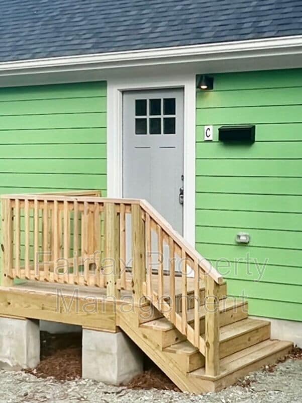 Building Photo - 721 Liberty St