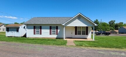 Building Photo - 1752 Cypress Dr